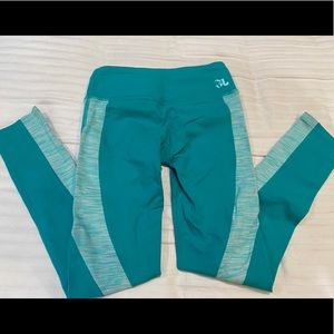 Jo & Jax girls workout pant size Med